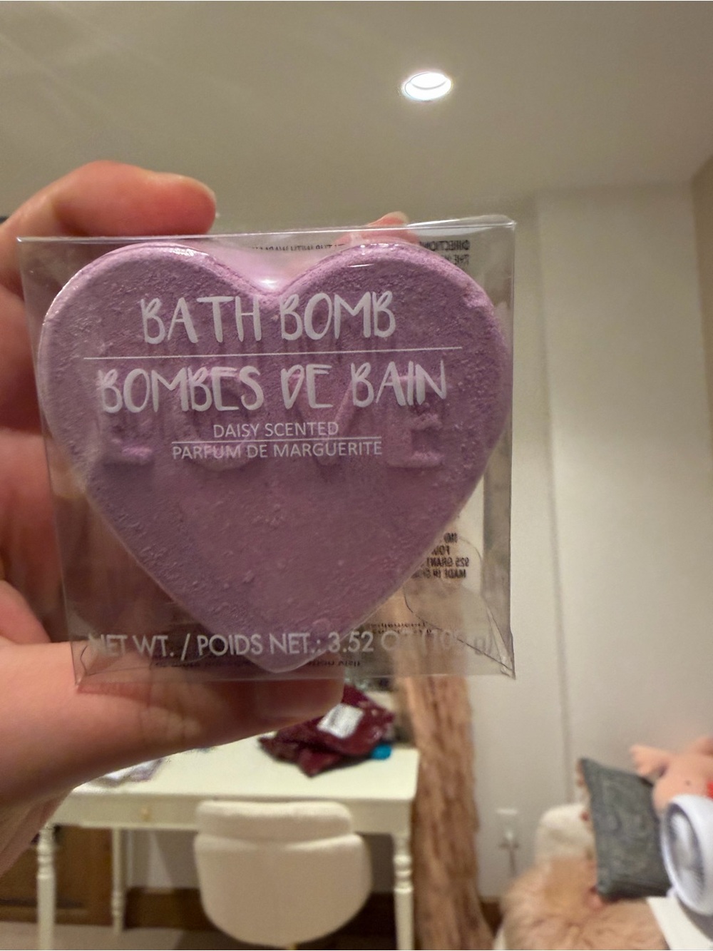 Daisy Scented Lavender Heart Bath Bomb